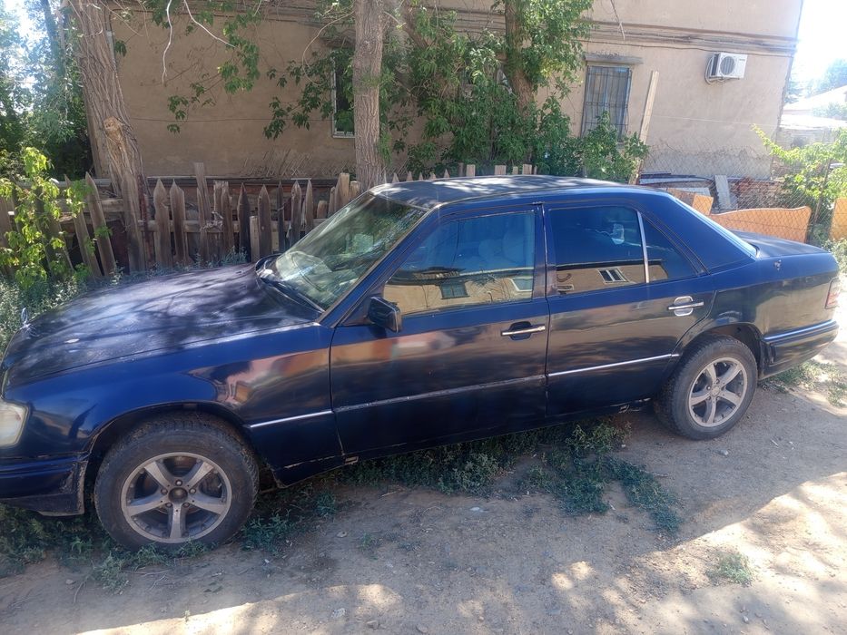 Продам машину Мерседес 200е