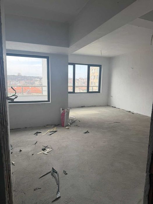 3-стаен апартамент, Широк център