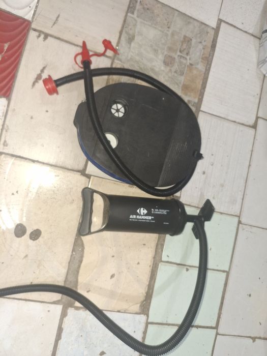 Pompa de umflat  barci si saltele