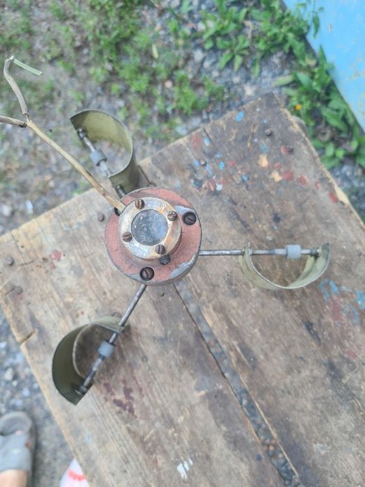 Вертушка на крышу дома.