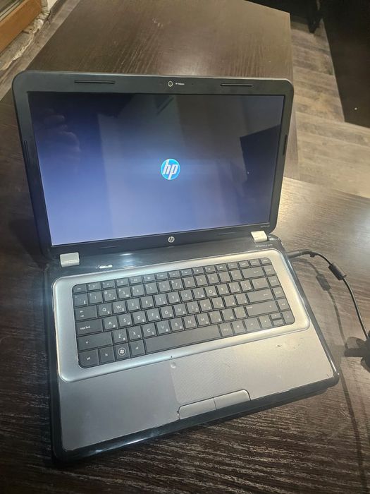 Продам ноутбук hp core i3