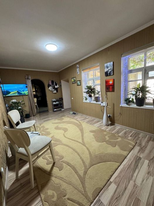 Продаю дом 1.30 сотки Узбум