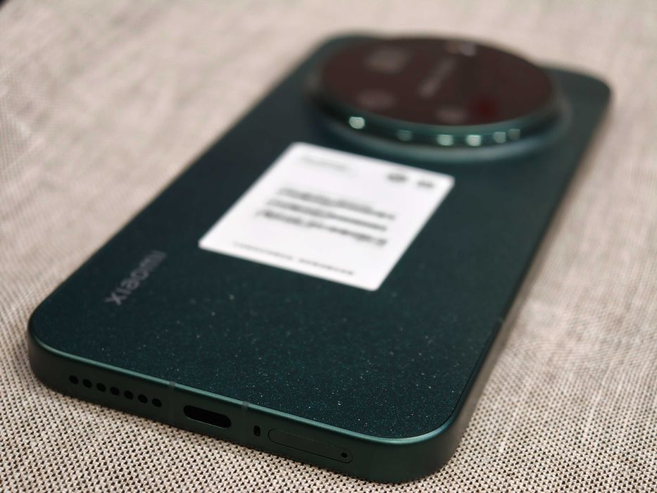 Нов Xiaomi 17 Ultra 16/512 зелен - 6.9", Leica 200mpx; 6800mAh 90w