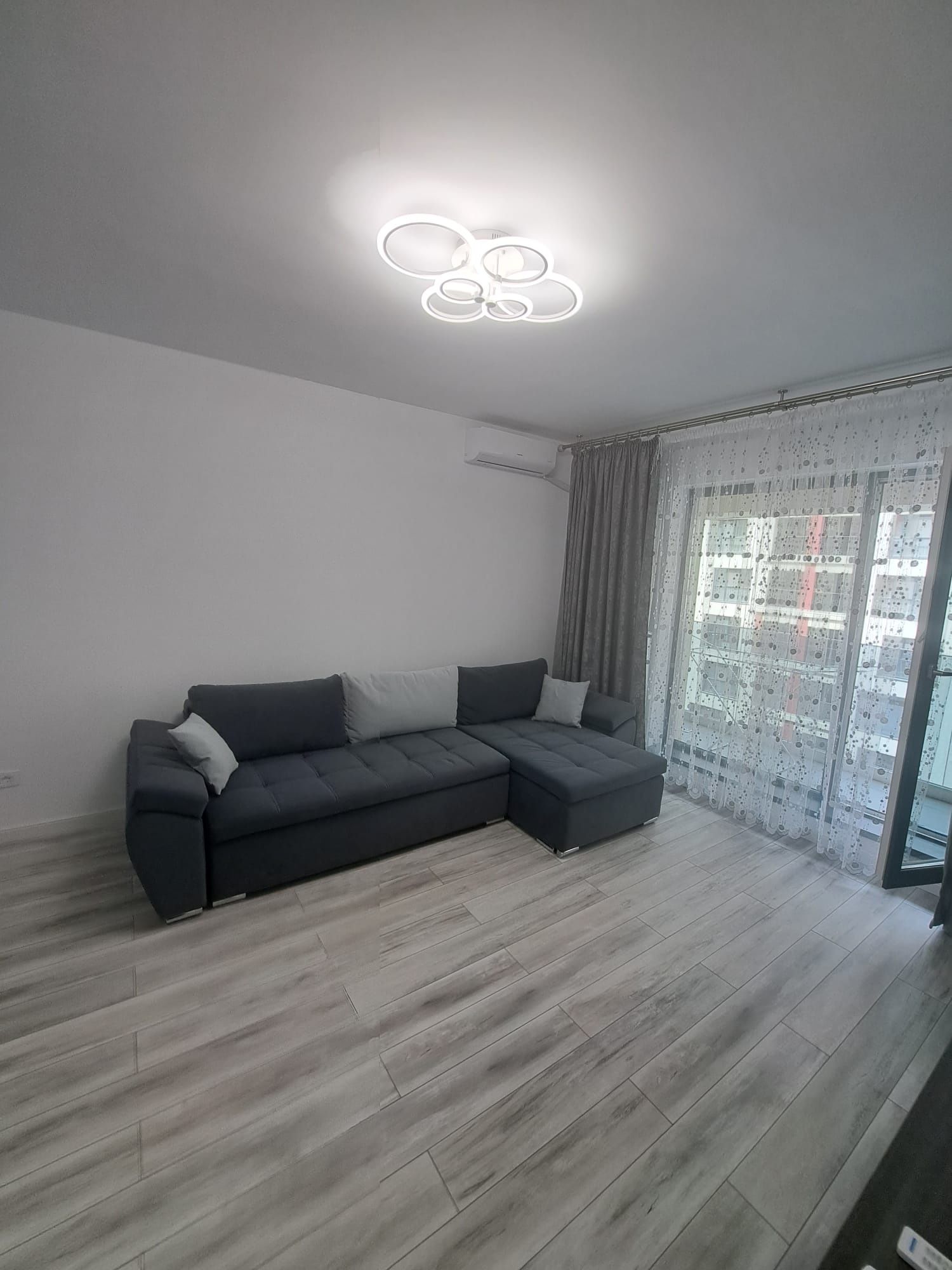 Nchiriez Apartament Doua Camere Exigent Plaza Residence Faza