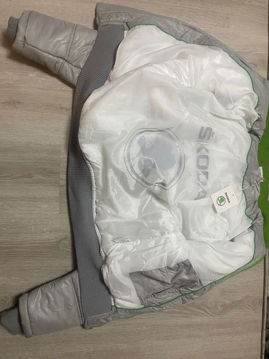 Geaca Skoda nouă cu eticheta