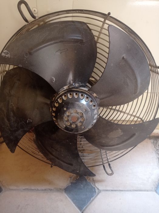 Вентилятор,унверсалнь