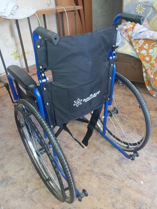 Коляска для инвалидов, ходунки, стул-туалет