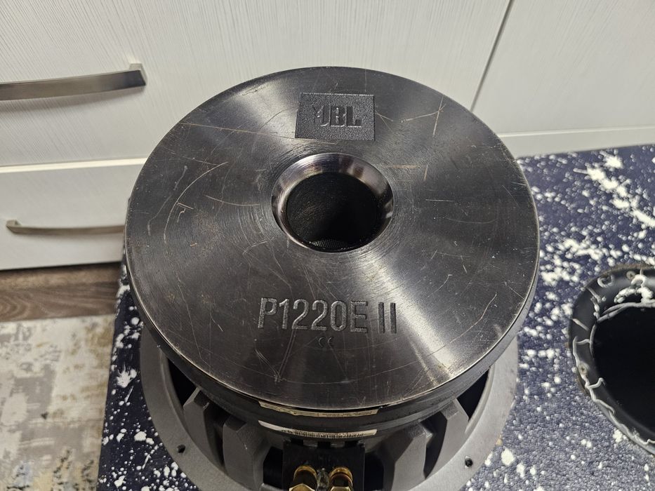 Subwoofer auto Jbl 1600w 12