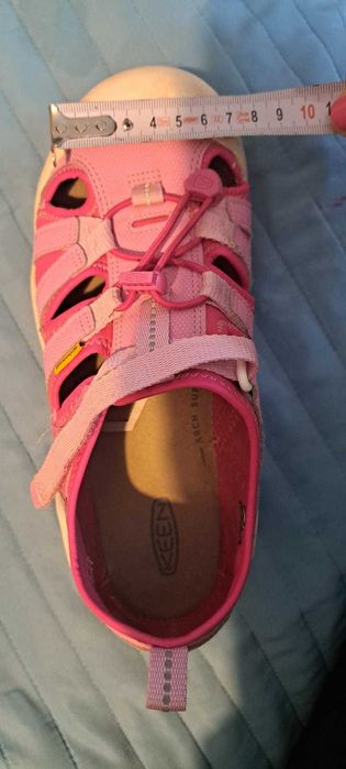 Сандали KEEN номер 35