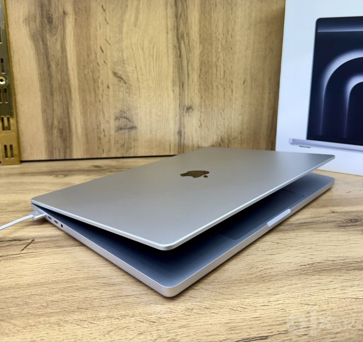 MacBook Pro M3 Pro 16” 18/512GB | 100% | 96 цикл | Silver