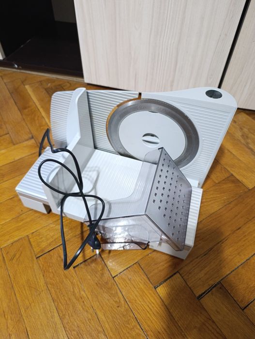 Електрически нож за колбаси Gorenje