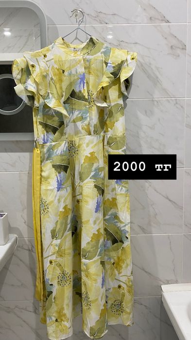 Продам платья недорого
