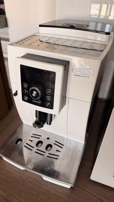 Кофемашина Delonghi