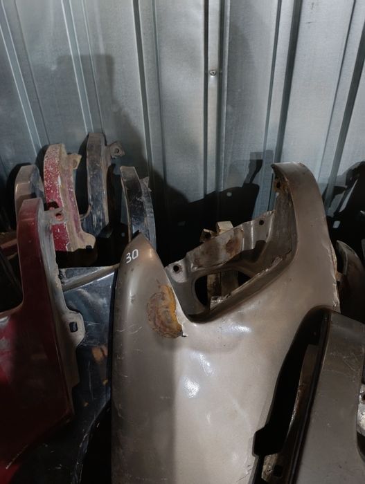 Крыло переднее на Мерседес W201(190)