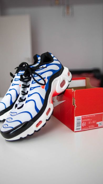 Adidasi Nike Air Max Plus GS Bright Crimson NOI Marimea 39 Tuned Air