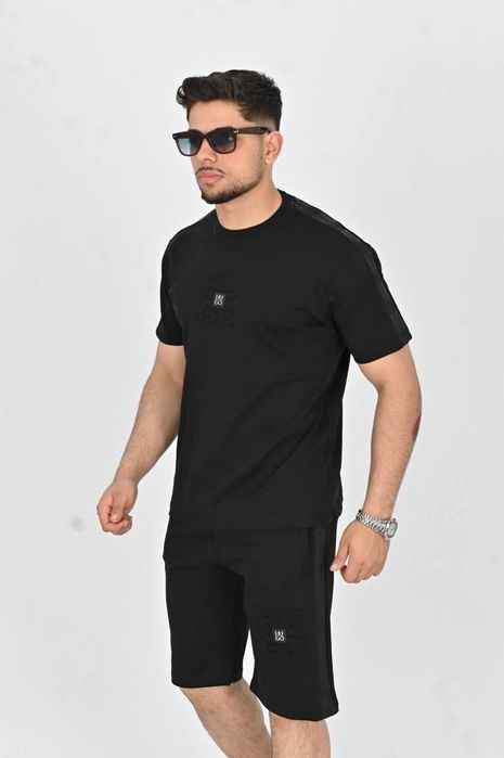 Compleuri de bărbați