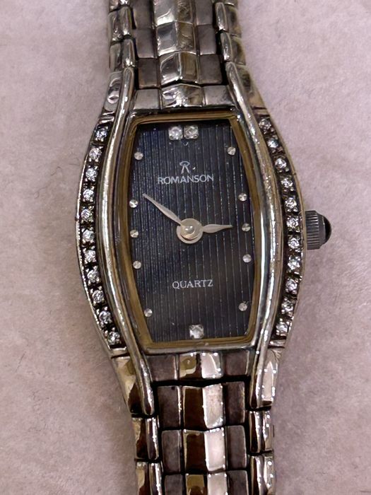 Продам женские часы ROMANSON, б/у рабочие