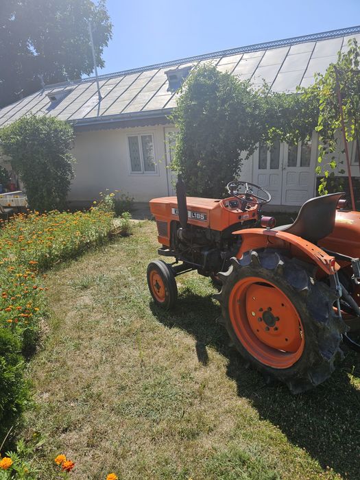 Tractor Kubota L185
