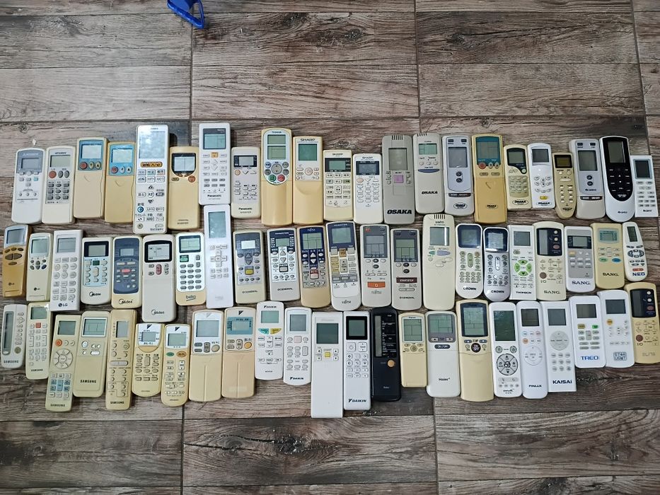 Дистанционно за климатик Air conditioning remote genuine