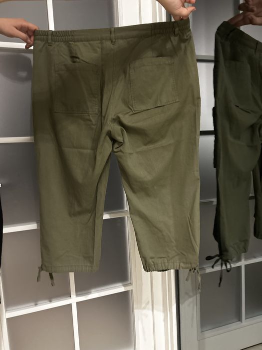 Pantaloni cargo kaki