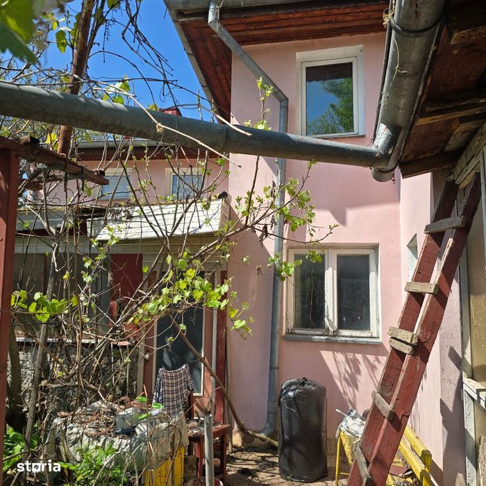 Casă de vânzare pe malul Lacului Plumbuita – Zonă Premium 160.000 €