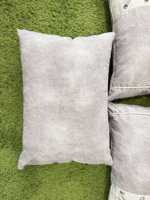 Подушки большие по 2000тг шт