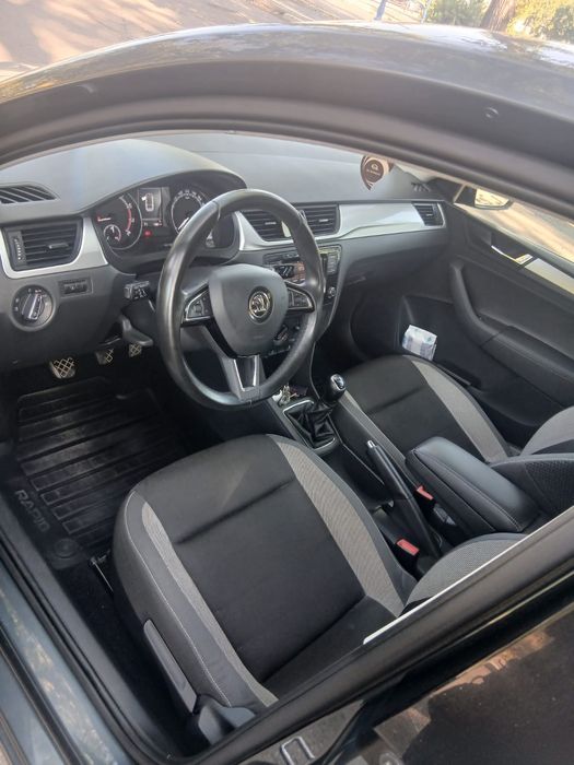 Skoda  rapid  unic proprietar de noua an 2018 benzina  tsi euro 6 cp 95