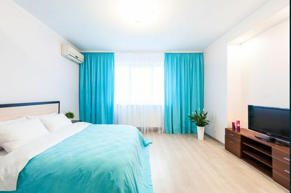 1 ком кв посуточно/ почасовой левый берег