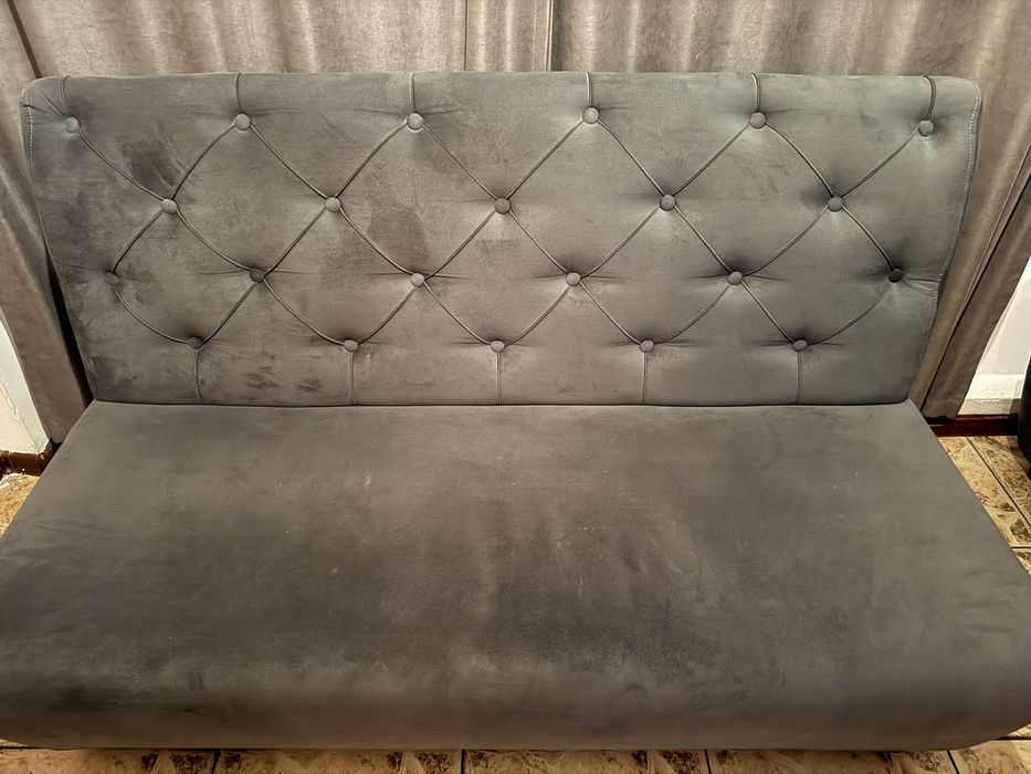 Продам диваны и пуфы, столы