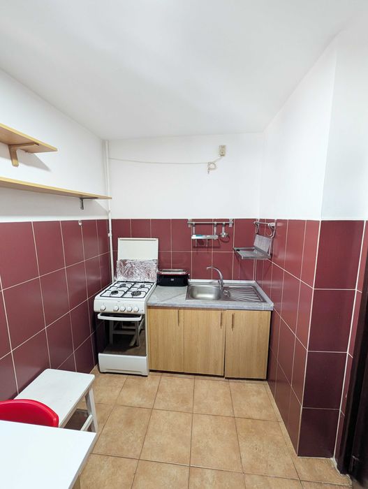 Inchiriere 3 camere, Piata Victoriei (4 min.) ** 570 EUR