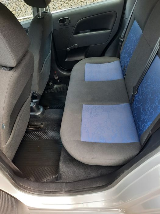 Vând Ford Fiesta 1.6 diesel