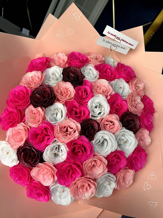 Buchet trandafiri sapun/ cadou Crăciun/ flori artificiale/ aranjamente