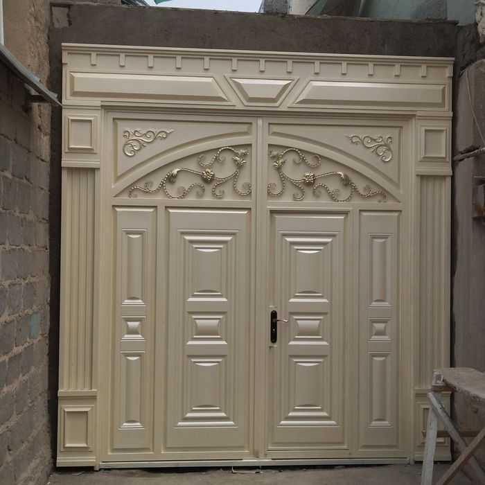 Покраска ворот и решёток