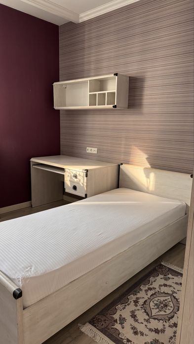 Компьютерный стол + настенная полка BRW