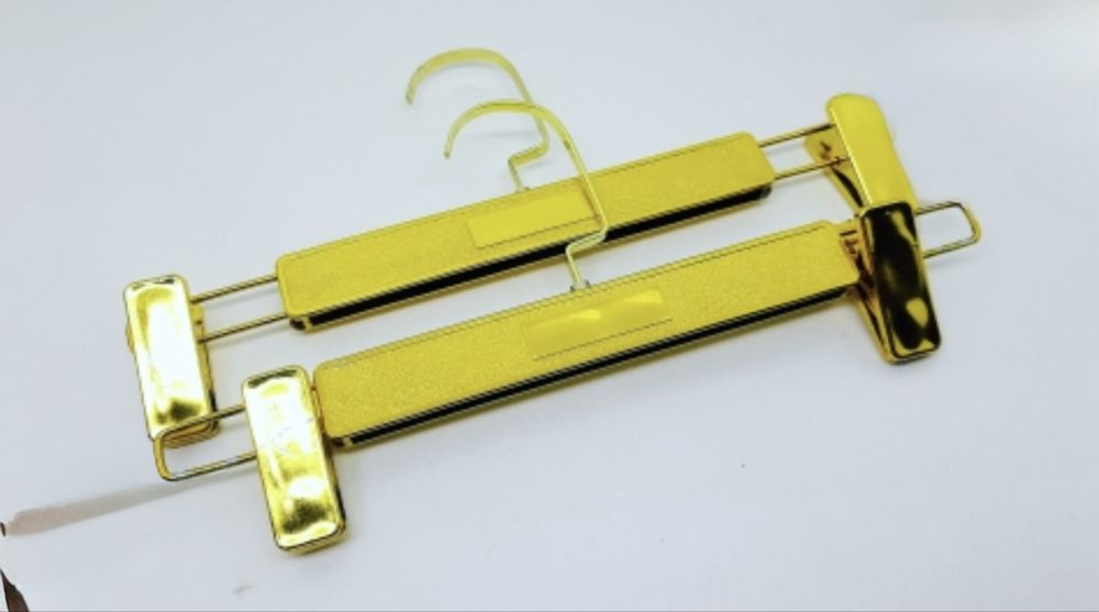 Вешалки для одежды