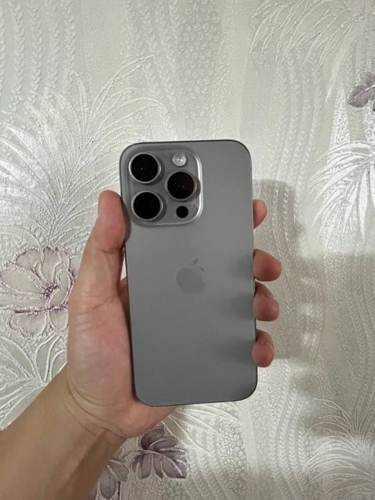 IPhone   15 pro 256GB