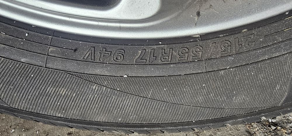 Продам комплект резины с дисками