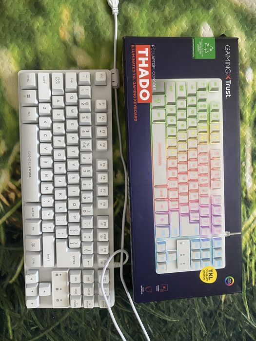 Vând tastatura gaming