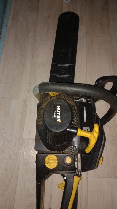 Продаю бензопилу