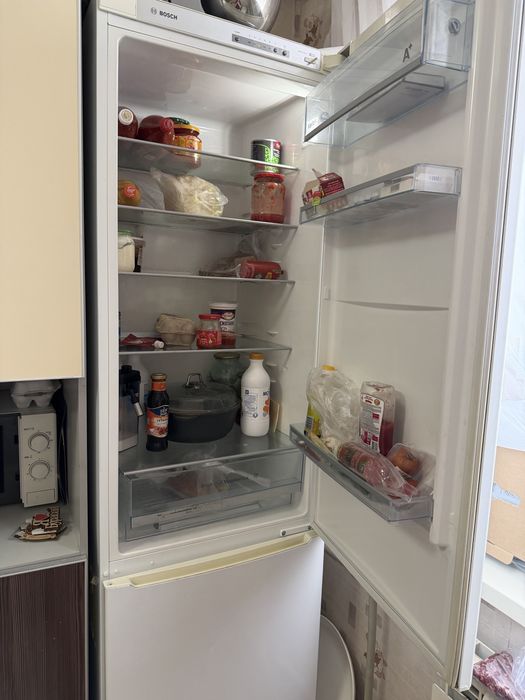 Продам холодильник