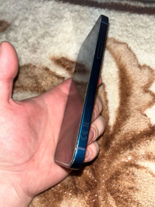 Продам iphone 12