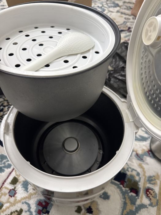 Мультиварка Redmond