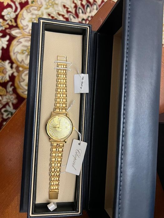 Золотые часы Шыейцарской фирма CHOPARD