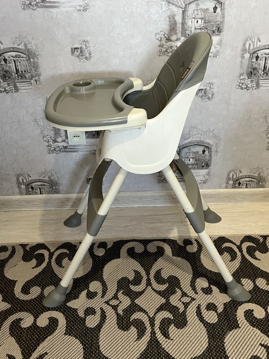 Продается детский столик Tomix