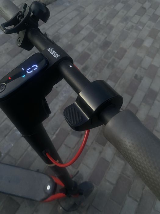 *VAND URGENT* trotineta electrica ninebot