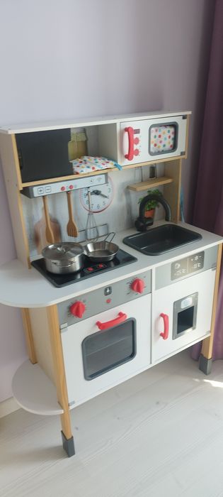 Детска кухня за игра