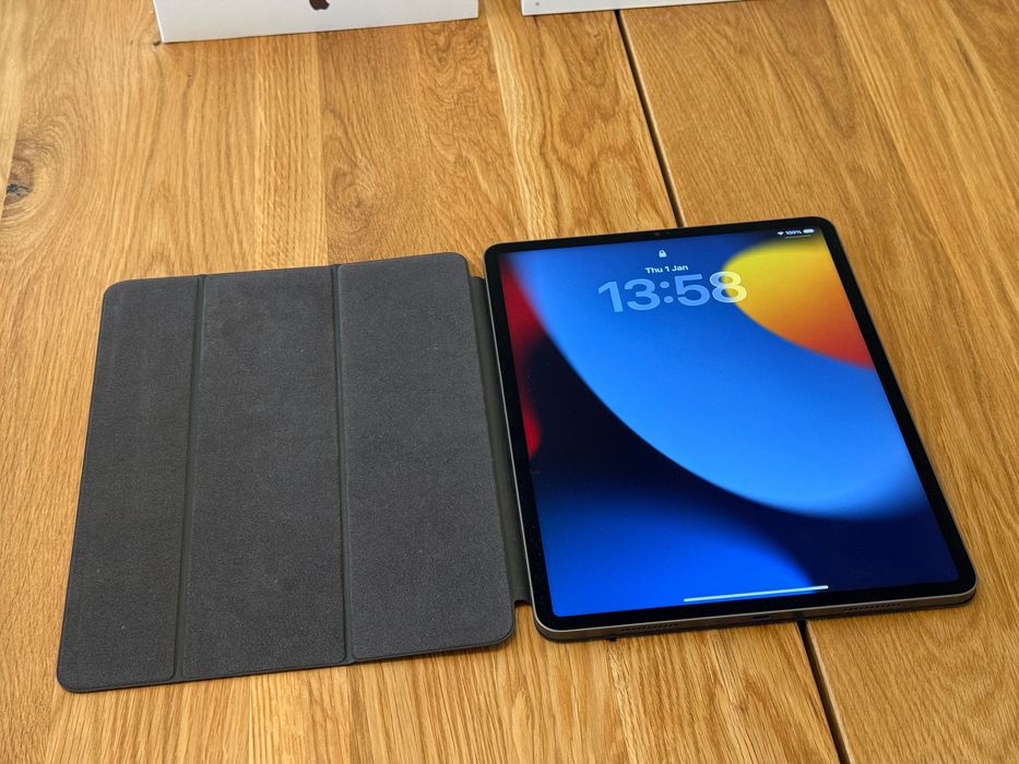iPad Pro 13 M1 + Smart Folio + Apple Pencil