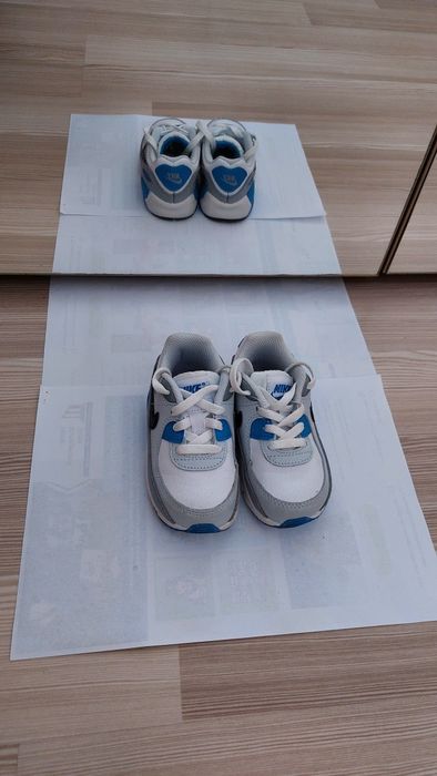 Детски маратонки Nike и подарък маратонки Skechers