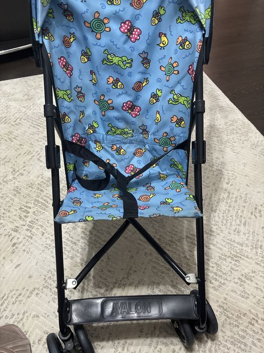 Carucior sport umbrela, aproape nou