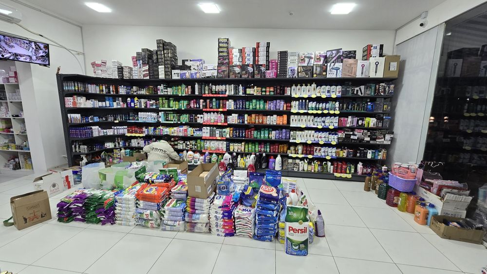 Россия стеллажлари сотилади.